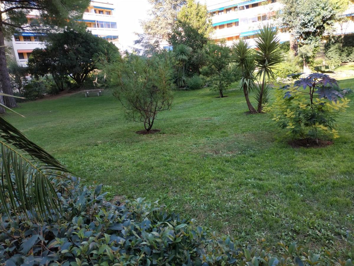 Charmant Appartement A 350M De La Plage Et Du Port Fréjus Exteriér fotografie