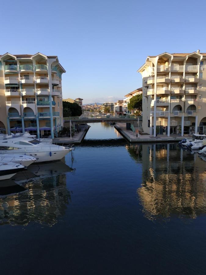 Charmant Appartement A 350M De La Plage Et Du Port Fréjus Exteriér fotografie